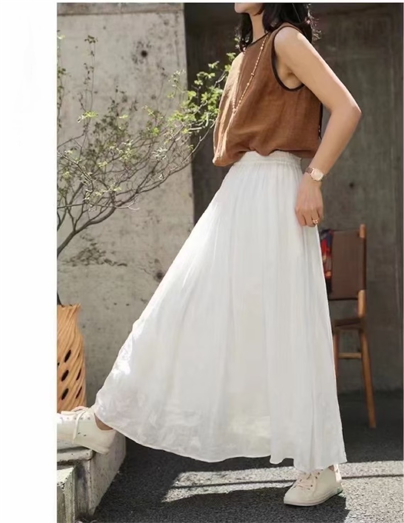 Women's Fashion Temperament Solid Color Skirt – Image 2